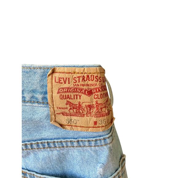 Vtg 550 Levi shorts - Picture 2 of 4